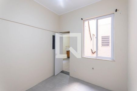 Quarto de kitnet/studio para alugar com 1 quarto, 30m² em Estácio, Rio de Janeiro