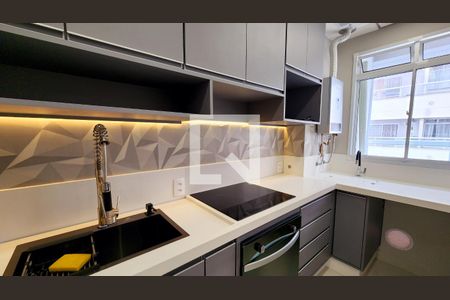 Cozinha e Área de Serviço de apartamento para alugar com 2 quartos, 47m² em Ponte Sao Joao, Jundiaí