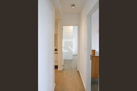 Corredor de apartamento à venda com 2 quartos, 67m² em Parque Industrial Tomas Edson, São Paulo