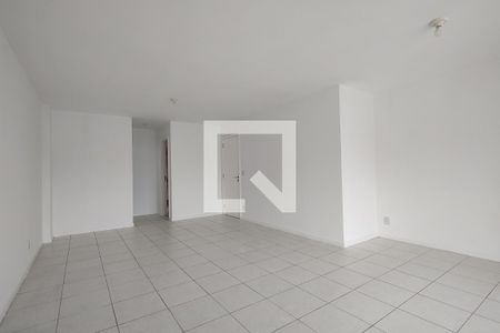 Sala de apartamento à venda com 4 quartos, 150m² em Barra da Tijuca, Rio de Janeiro