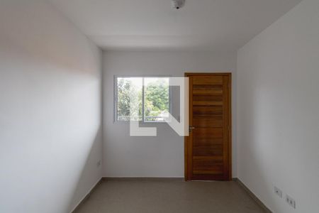 Sala/Cozinha/Área de Serviço de apartamento para alugar com 2 quartos, 40m² em Vila Paranagua, São Paulo