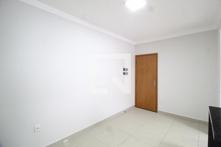 Sala de apartamento para alugar com 2 quartos, 60m² em Santa Mônica, Uberlândia