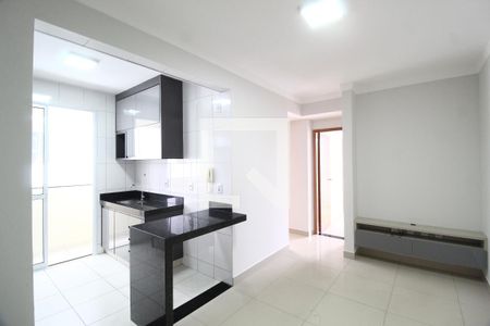 Sala de apartamento para alugar com 2 quartos, 60m² em Santa Mônica, Uberlândia