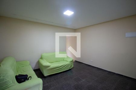 Sala de casa para alugar com 2 quartos, 170m² em Cidade Líder, São Paulo