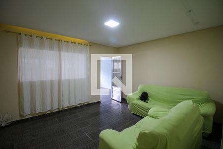 Sala de casa para alugar com 2 quartos, 170m² em Cidade Líder, São Paulo