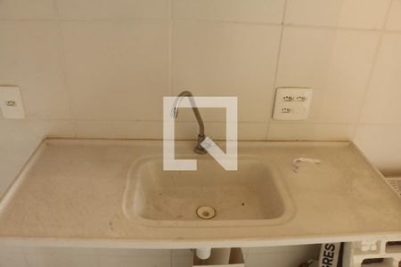 Sala/Cozinha de apartamento para alugar com 2 quartos, 60m² em Cerâmica, Nova Iguaçu