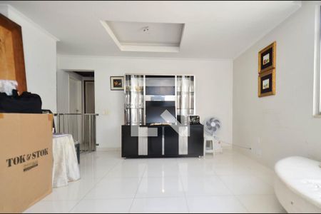 Sala de apartamento para alugar com 3 quartos, 100m² em Funcionários, Belo Horizonte