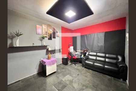 Sala de TV de casa à venda com 5 quartos, 270m² em Jardim Nova Europa, Campinas