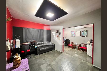 Sala de TV de casa à venda com 5 quartos, 270m² em Jardim Nova Europa, Campinas