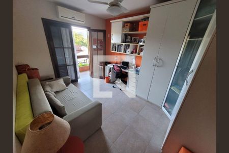 Casa à venda com 5 quartos, 205m² em Engenho do Mato, Niterói