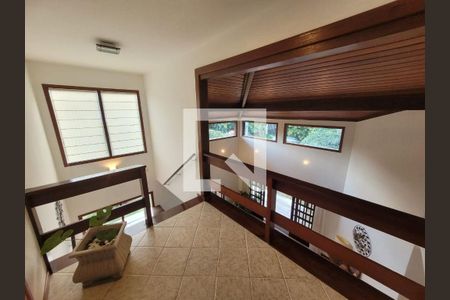 Casa à venda com 5 quartos, 205m² em Engenho do Mato, Niterói