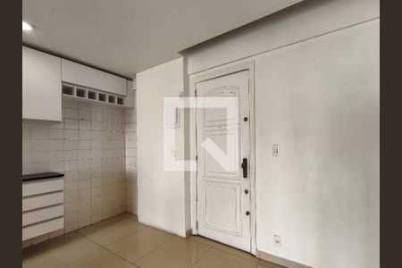 Entrada de apartamento à venda com 2 quartos, 70m² em Maracanã, Rio de Janeiro