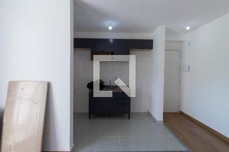 Sala de apartamento para alugar com 2 quartos, 48m² em Jardim Pioneira, Cotia