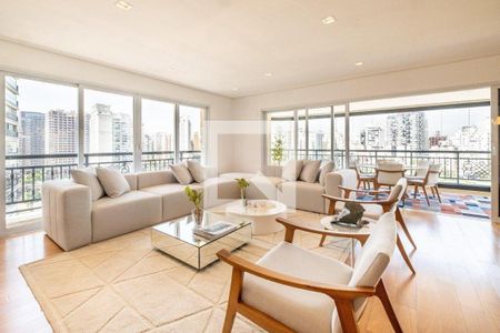 Foto 01 de apartamento à venda com 4 quartos, 275m² em Itaim Bibi, São Paulo