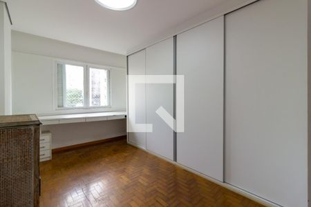 Quarto de apartamento à venda com 3 quartos, 137m² em Jardim Paulista, São Paulo