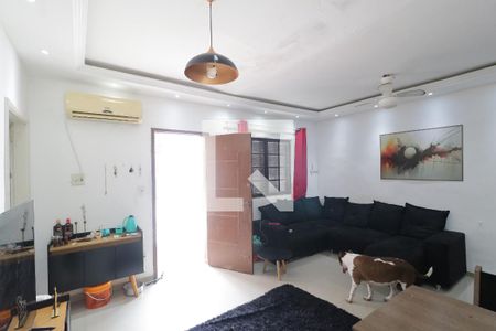 Sala de casa à venda com 1 quarto, 300m² em Quintino Bocaiúva, Rio de Janeiro