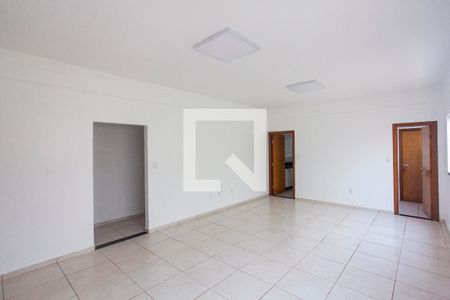 Sala de casa de condomínio para alugar com 3 quartos, 220m² em Jardim Inconfidência, Uberlândia