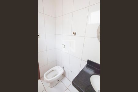 Lavabo de casa de condomínio para alugar com 3 quartos, 220m² em Jardim Inconfidência, Uberlândia