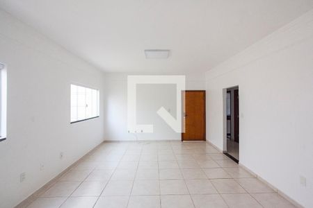 Sala de casa de condomínio para alugar com 3 quartos, 220m² em Jardim Inconfidência, Uberlândia