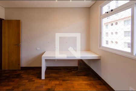 Apartamento à venda com 4 quartos, 120m² em Grajaú, Belo Horizonte