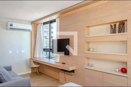 Sala / Quarto / Cozinha de kitnet/studio para alugar com 1 quarto, 37m² em Centro, Florianópolis