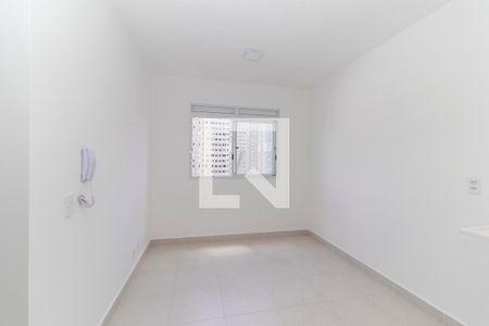 Sala/Cozinha de apartamento para alugar com 2 quartos, 35m² em Colônia (zona Leste), São Paulo