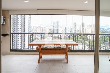 Varanda Gourmet de apartamento à venda com 3 quartos, 160m² em Barra Funda, São Paulo