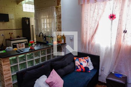 sala de casa para alugar com 2 quartos, 50m² em Helena Maria, Osasco