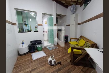 Foto 03 de casa à venda com 2 quartos, 73m² em Vila Cloris, Belo Horizonte