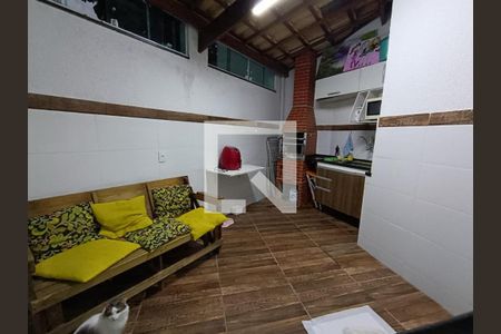 Foto 02 de casa à venda com 2 quartos, 73m² em Vila Cloris, Belo Horizonte