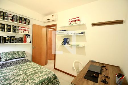 Quarto 1 de apartamento para alugar com 2 quartos, 70m² em Pituaçu, Salvador