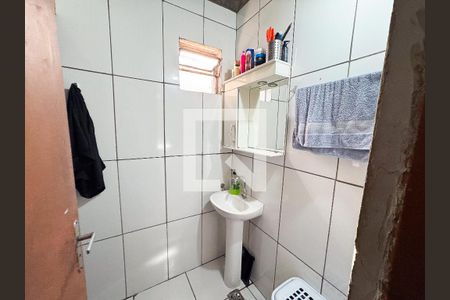 Banheiro de casa à venda com 4 quartos, 360m² em Santa Helena, Belo Horizonte