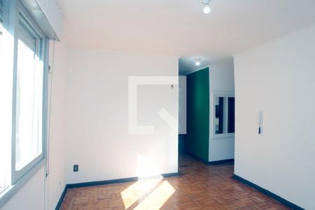 Sala de apartamento para alugar com 1 quarto, 55m² em Floresta, Porto Alegre