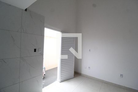 Sala/Cozinha de kitnet/studio para alugar com 1 quarto, 35m² em Jardim Inconfidência, Uberlândia