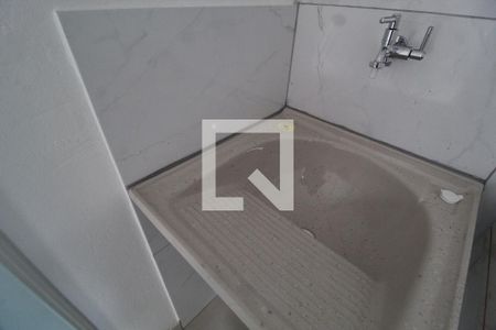 Cozinha e Área de Serviço de kitnet/studio para alugar com 1 quarto, 35m² em Jardim Inconfidência, Uberlândia