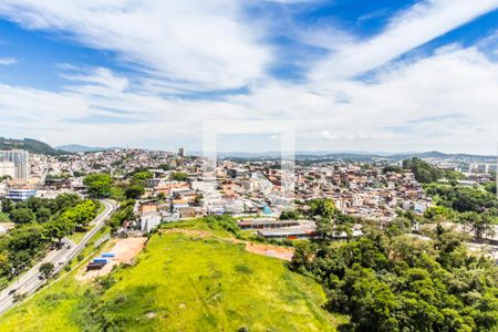 Vista da Sala de apartamento à venda com 2 quartos, 83m² em Jardim Tupanci, Barueri