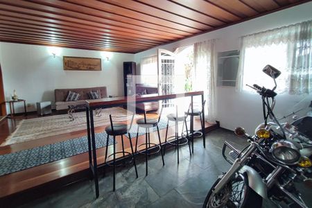 Sala de Estar de casa à venda com 4 quartos, 178m² em Jardim Nova Europa, Campinas