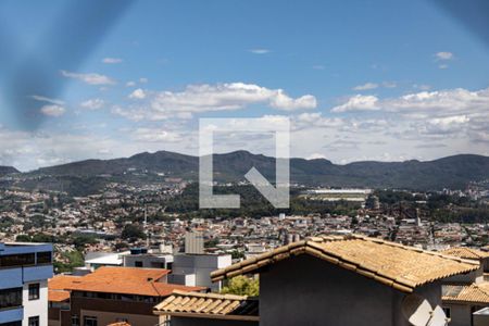 Vista da Sala de apartamento para alugar com 3 quartos, 100m² em Camargos, Belo Horizonte