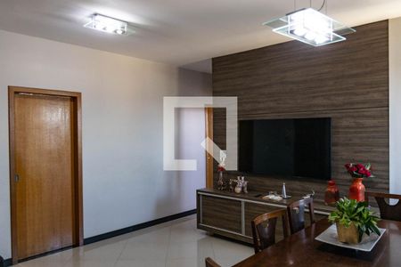 Sala de apartamento para alugar com 3 quartos, 100m² em Camargos, Belo Horizonte