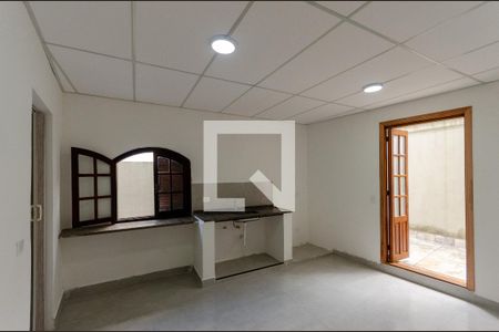 Cozinha de casa para alugar com 1 quarto, 70m² em Moinho Velho, São Paulo