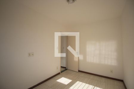 Quarto 2 de apartamento para alugar com 2 quartos, 63m² em Colubandê, São Gonçalo