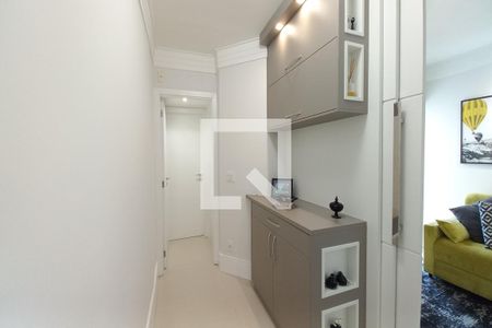 Corredor de apartamento para alugar com 2 quartos, 120m² em Centro, Campinas