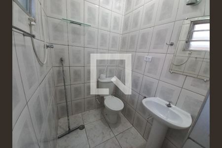 Banheiro de apartamento para alugar com 1 quarto, 30m² em Centro, São Vicente