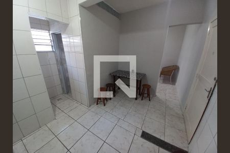 Cozinha de apartamento para alugar com 1 quarto, 30m² em Centro, São Vicente