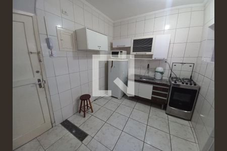 Cozinha de apartamento para alugar com 1 quarto, 30m² em Centro, São Vicente