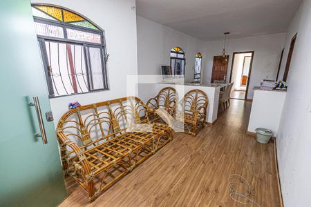 Sala de casa à venda com 3 quartos, 100m² em Guarani, Belo Horizonte