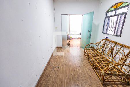 Sala de casa à venda com 3 quartos, 100m² em Guarani, Belo Horizonte