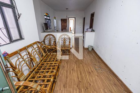 Sala de casa à venda com 3 quartos, 100m² em Guarani, Belo Horizonte