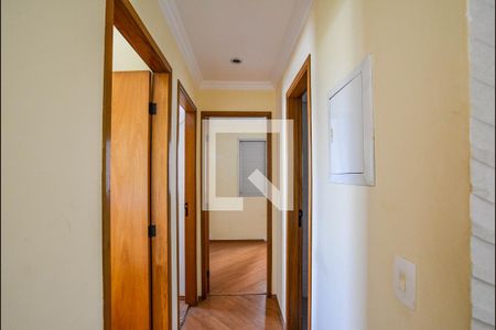 Corredor de apartamento para alugar com 3 quartos, 62m² em Vila Valparaíso, Santo André