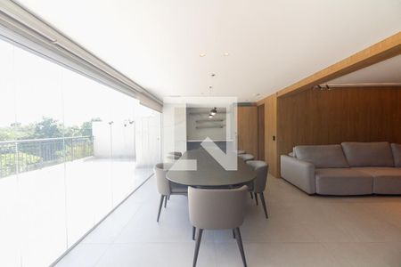 Varanda  de apartamento para alugar com 4 quartos, 208m² em Parque São Jorge, São Paulo